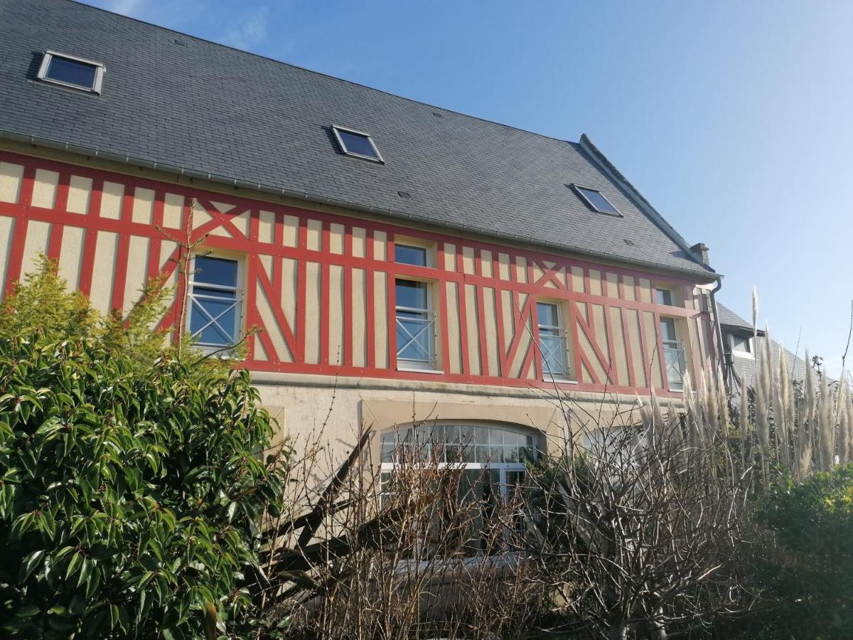 Grand duplex lumineux près Port en Bessin, Bayeux, Omaha Beach, plages du débarquement Commes Extérieur photo